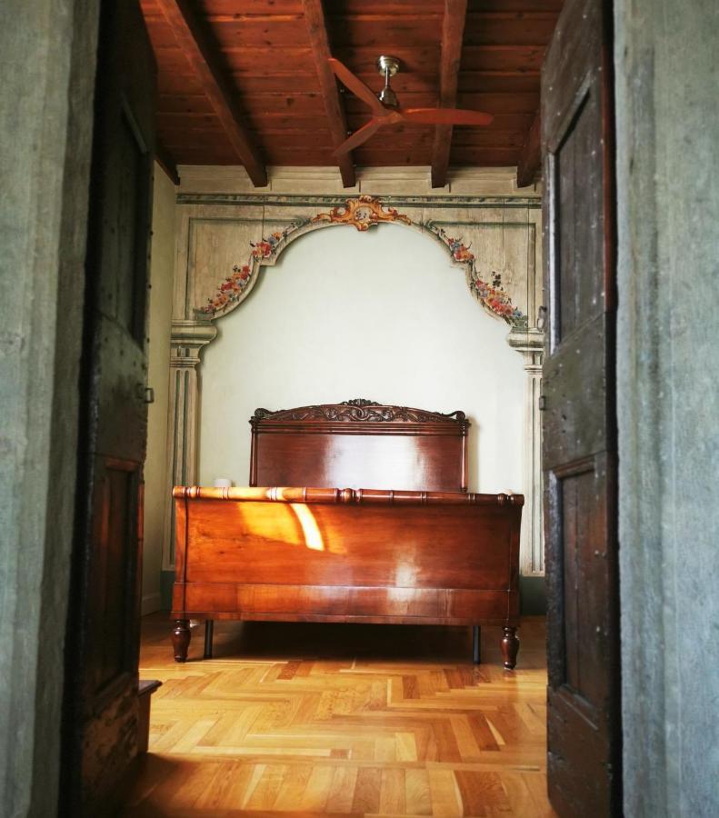 B&B Dimora Delle Donnole Bergamo Alta ภายนอก รูปภาพ