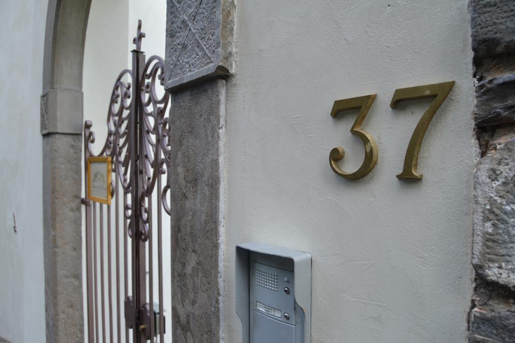 B&B Dimora Delle Donnole Bergamo Alta ภายนอก รูปภาพ