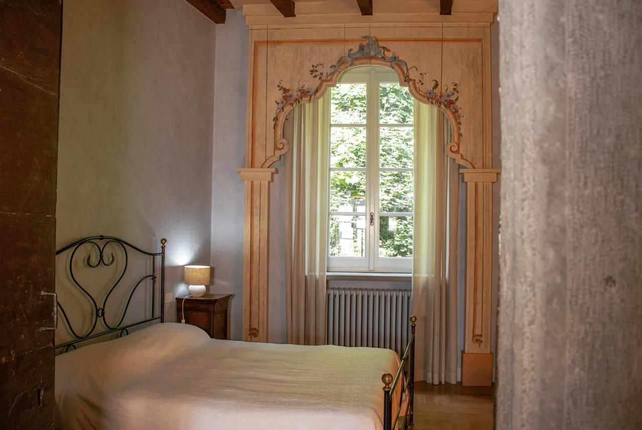 B&B Dimora Delle Donnole Bergamo Alta ภายนอก รูปภาพ